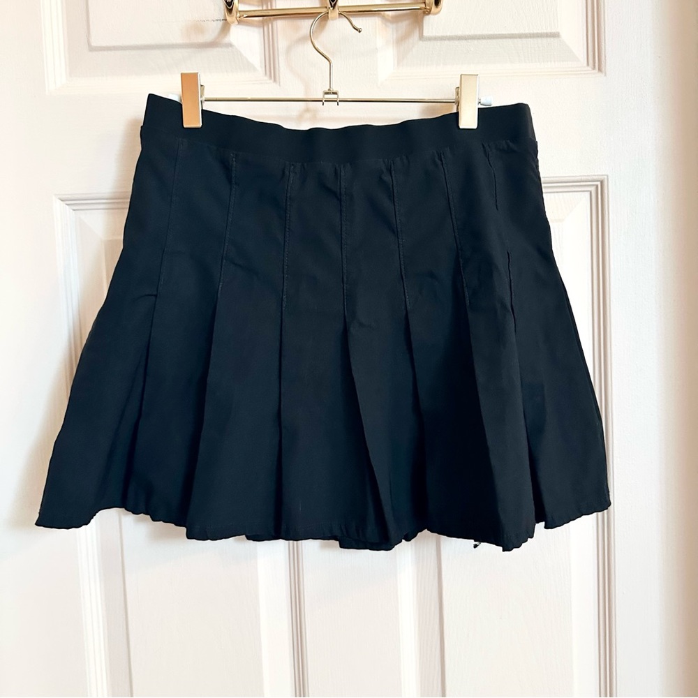 Black pleated originality skirt